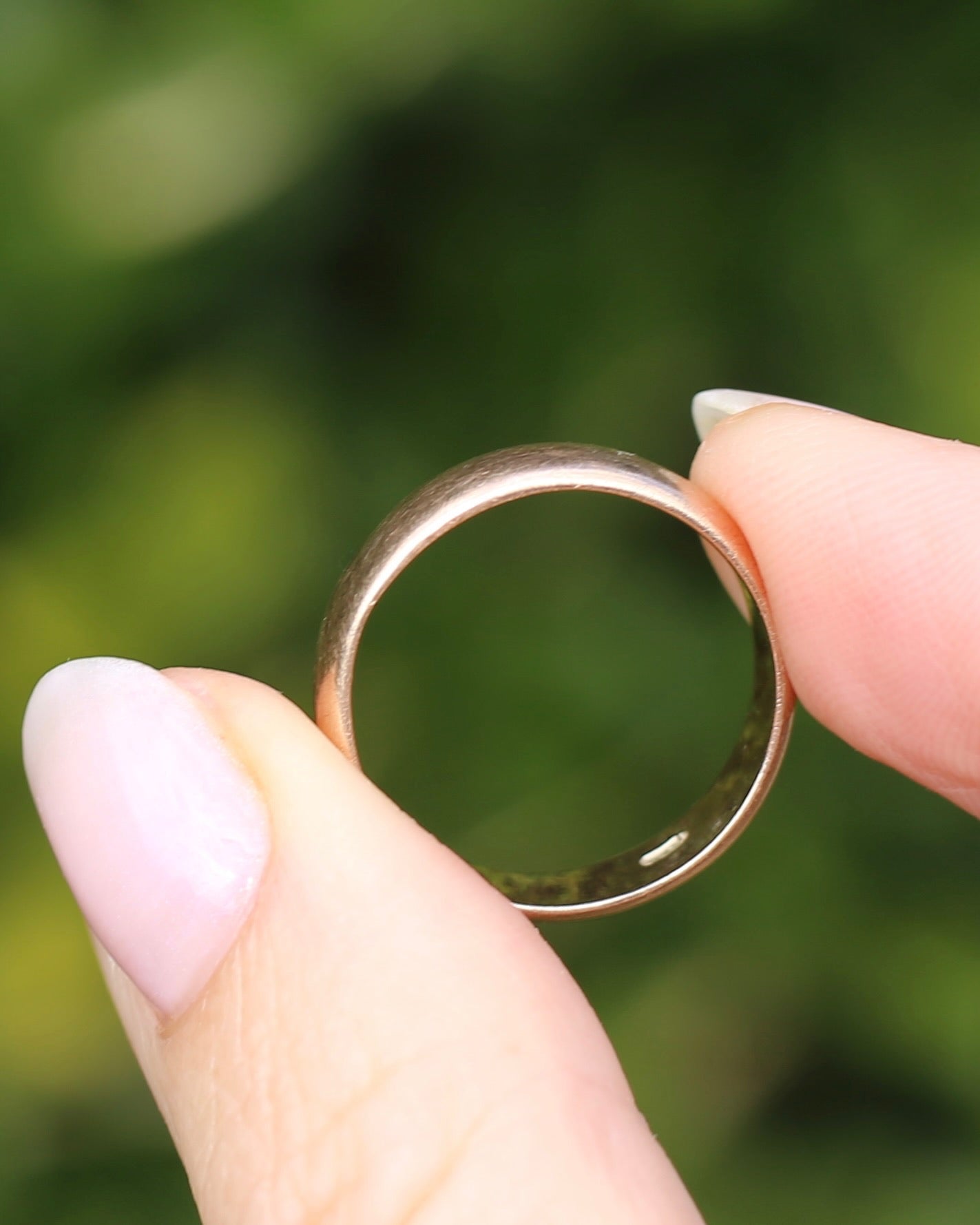 Vintage Rosey Gold Half Round Chunky Wedder, 9ct Old Rosey Gold, size 9 or R1/2 (fits more like a Q1/2-R due to width)