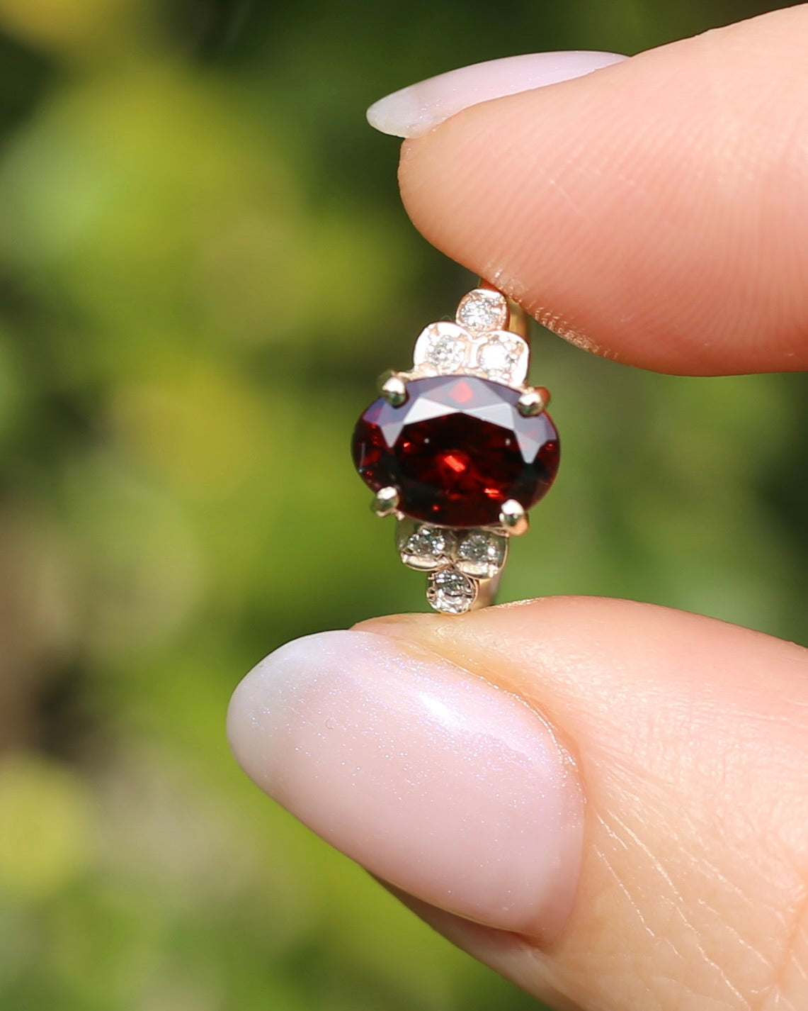 2.45ct Deep Red Whisky Zircon and Diamond RIng, 9ct Yellow Gold, size L or 5.75, 2.33g