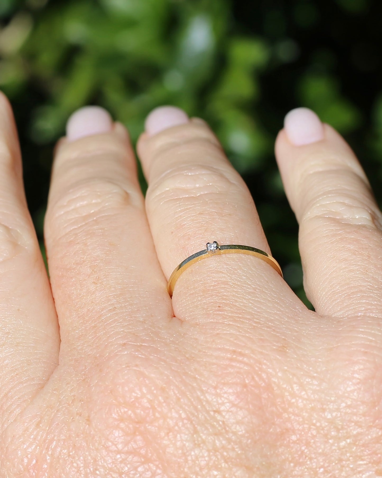 Vintage Knife Edge Dainty Single Diamond Stacker, 18ct Yellow Gold, size P or 7.75