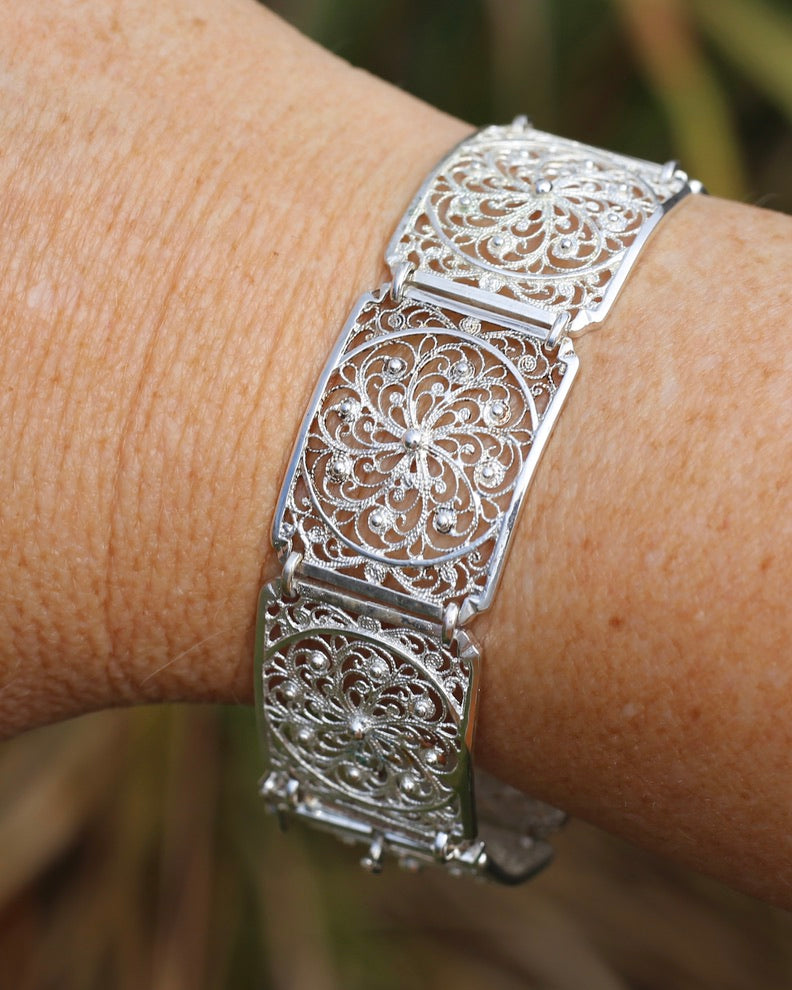 Vintage Filigree 835 Silver Bracelet with Safety Clasp, 835 European Silver, 20.75g, 7.5 inches or 19cm