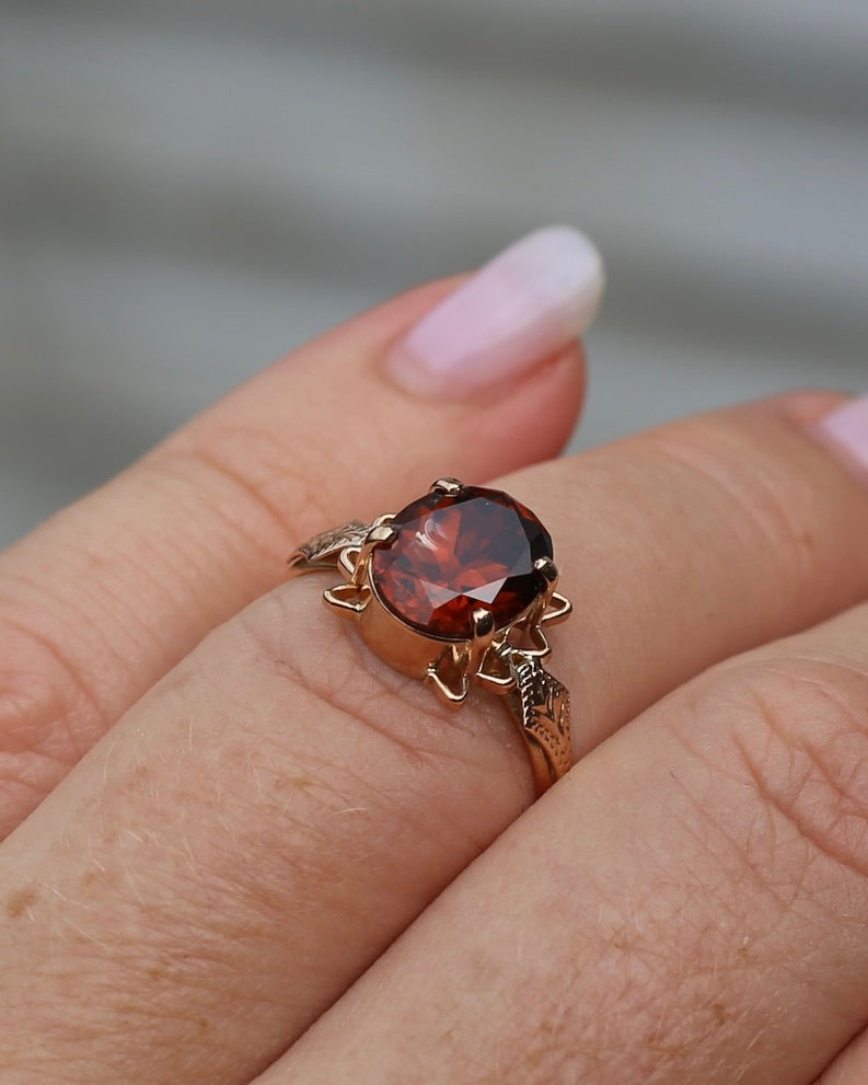 4ct Whisky Zircon in Vintage Old Rosey Gold Ring, 9ct Old Rosey Gold, size M or just over 6, 2.18g