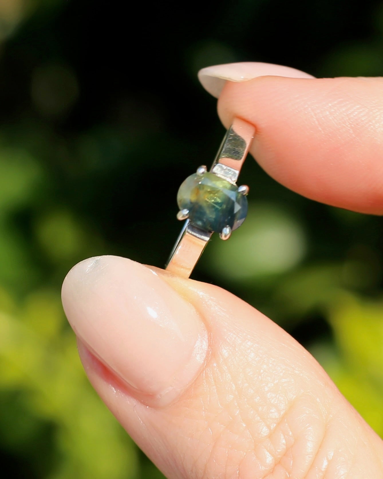 Bi Colour Natural Sapphire, Sterling Silver, size O or 7.25