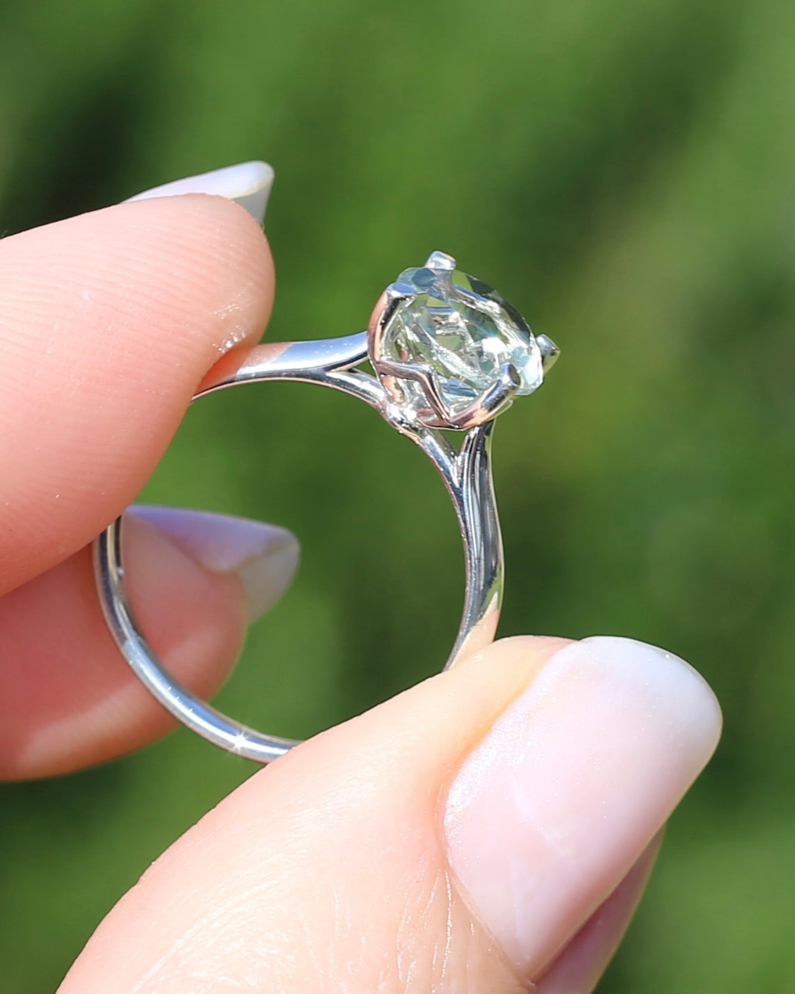 1.7ct Prasiolite Solitaire, Sterling Silver, size N or just over 6.5, 2.1g