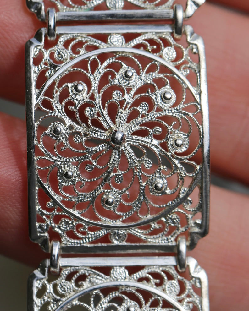 Vintage Filigree 835 Silver Bracelet with Safety Clasp, 835 European Silver, 20.75g, 7.5 inches or 19cm