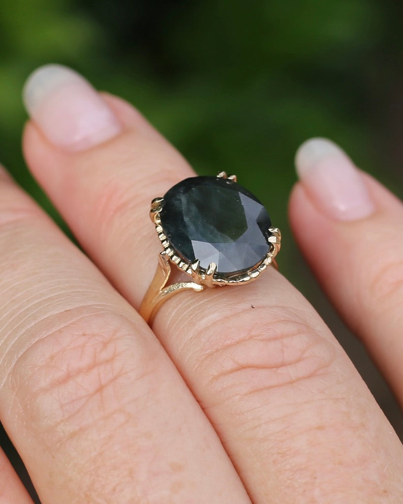 8.4ct Opaque Blue Sapphire, in Four Double Claw Filigree 9ct Yellow Gold Ring, size J or 4.75, 3.53g