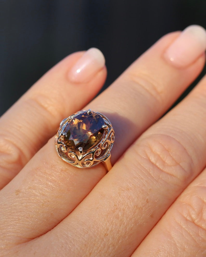 6.9ct Oval Natural Zircon in Raised Filigree Setting, 10ct Yellow Gold, size M1/2 or 6.5, 4.83g