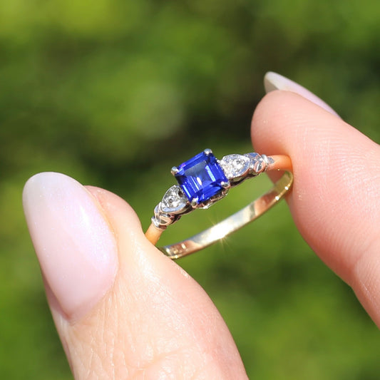 1930s Square Emerald Cut Blue Sapphire, 18ct Yellow and White Gold, size Q1/2 or just over 8.25