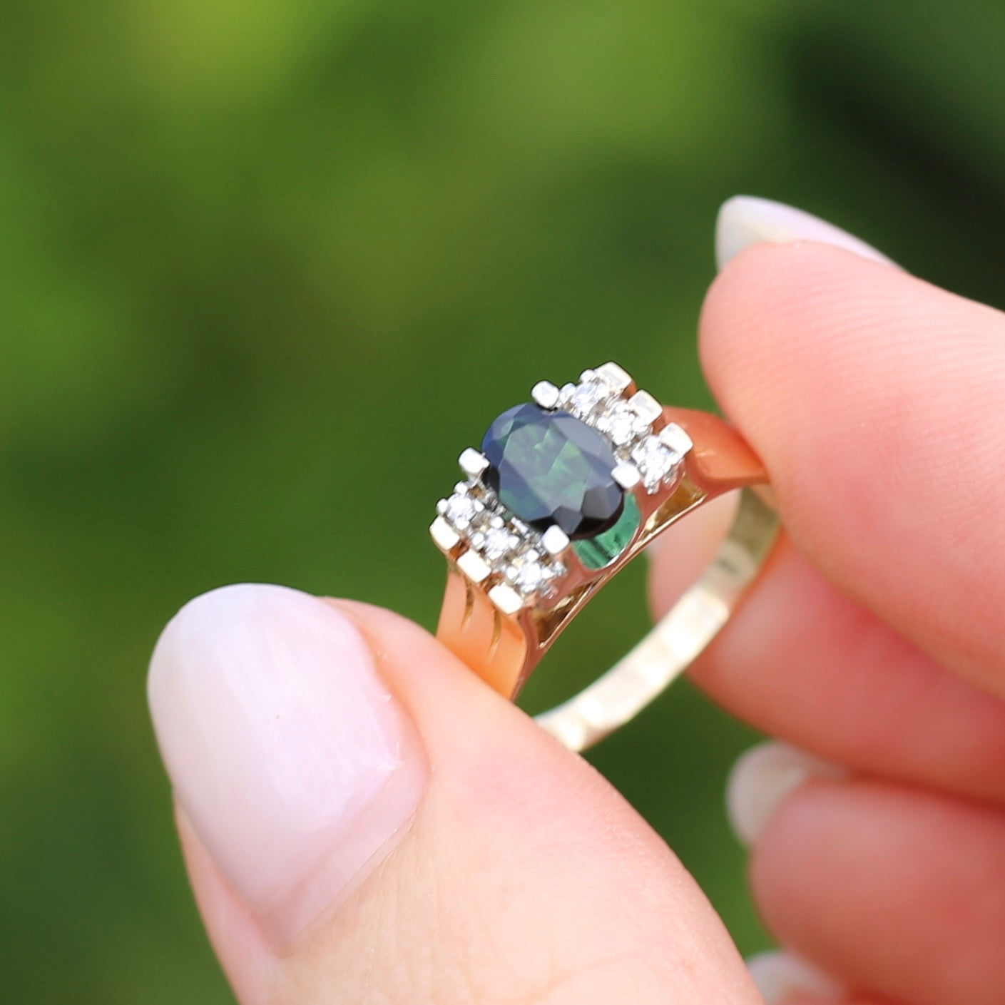 0.95ct Green Tourmaline and Diamond High Set Ring, 9ct White and Yellow Gold, size O or just over 7