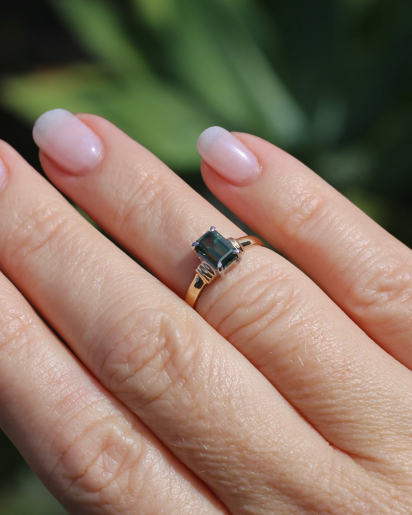 1.3ct Natural Green Emerald Cut Sapphire, 9ct White and Yellow Gold, size K1/2 or 5.5, 2.0g