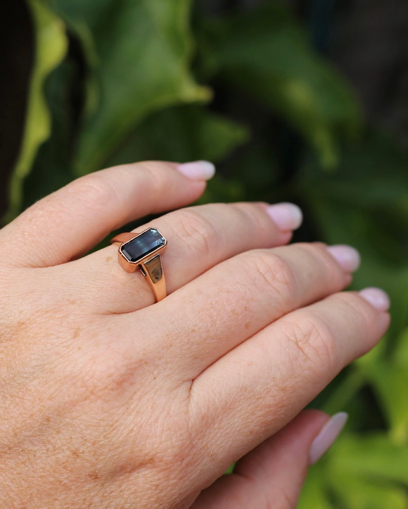 Bezel Set Bi-colour Tourmaline in Rose Gold, 9ct Rose Gold, size P or 7.75, 4.35g