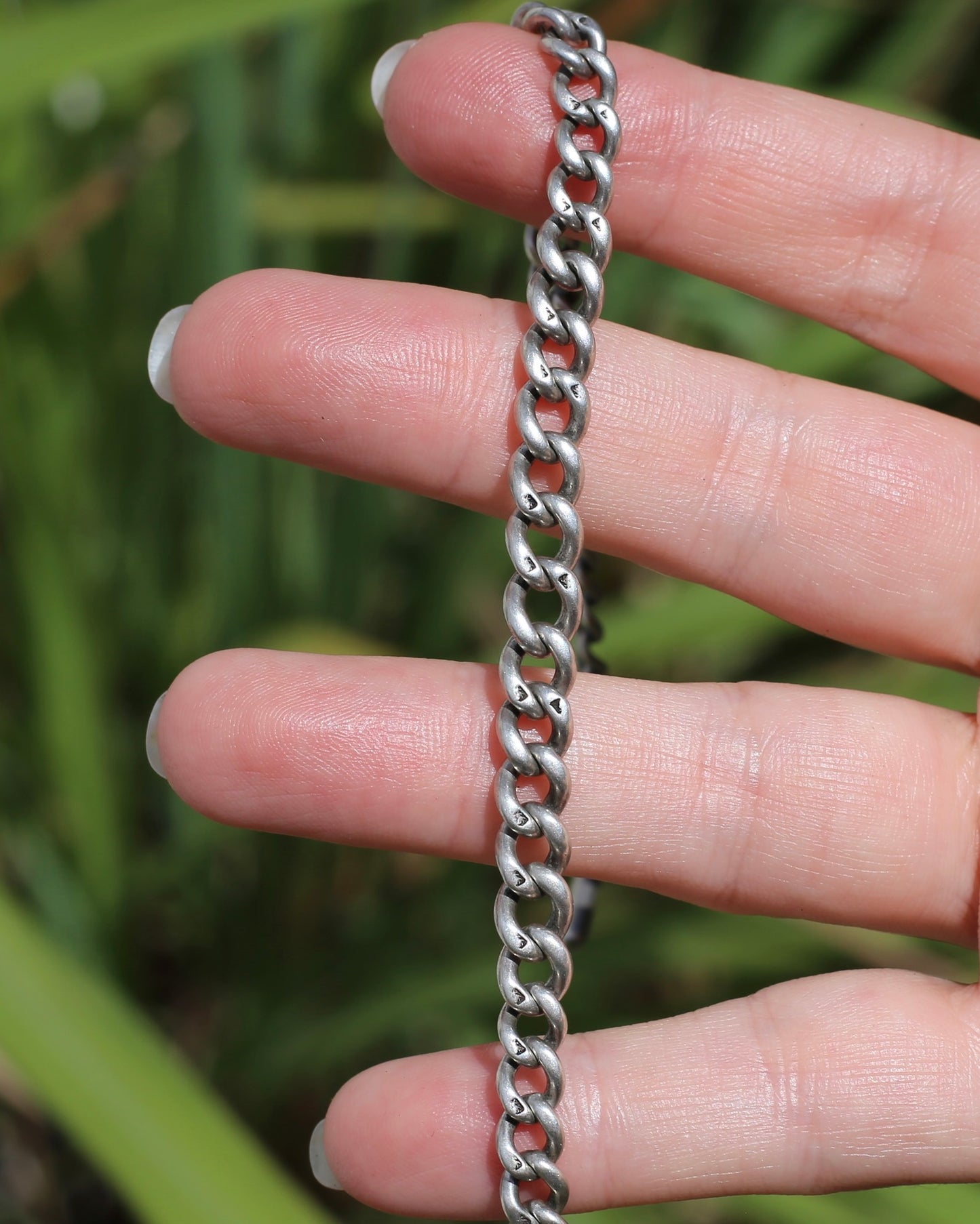 Single Graduated British Made Curb Watch Chain with T-bar and Single Albert Clasp, 19.1g, 26.5cm or 10.5 inches