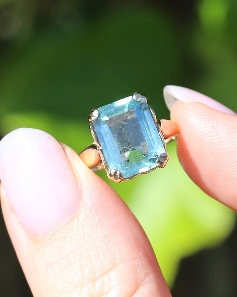 Second Glance - Natural 4.3ct Emerald Cut Aquamarine in Vintage 1963 London Made Ring, 9ct Yellow Gold, size K1/2 or 5.5, 3.04g