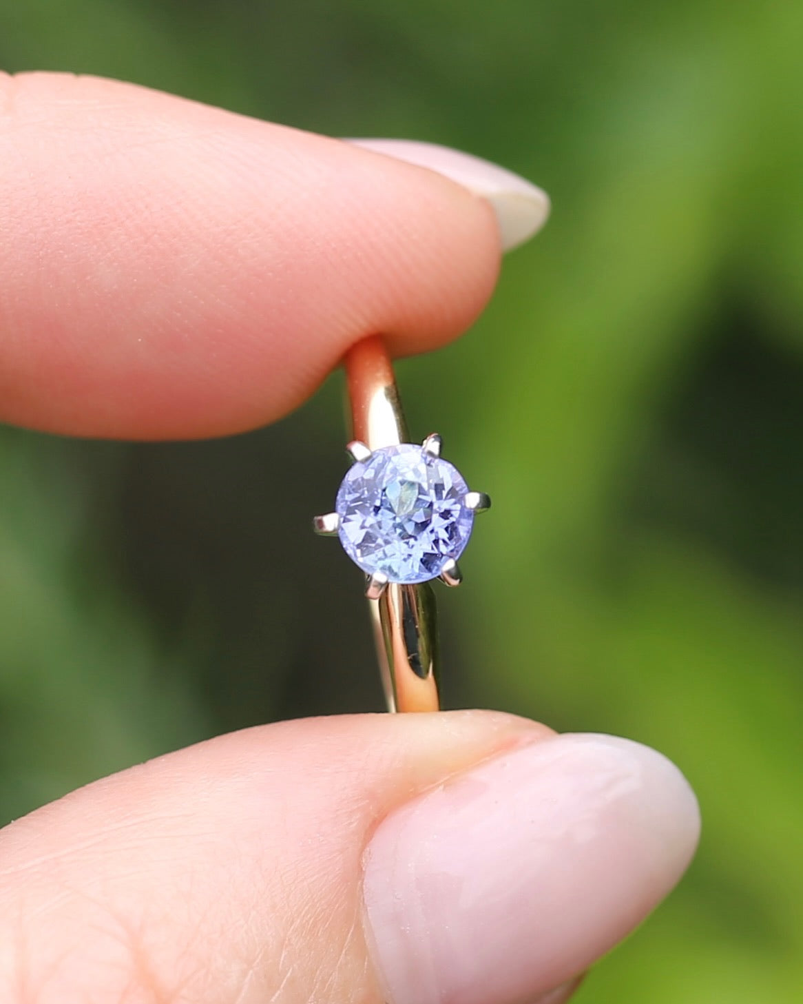 6mm Tanzanite Round Solitaire, 14ct Yellow and White Gold, size N1/2 or 7, 2.57g