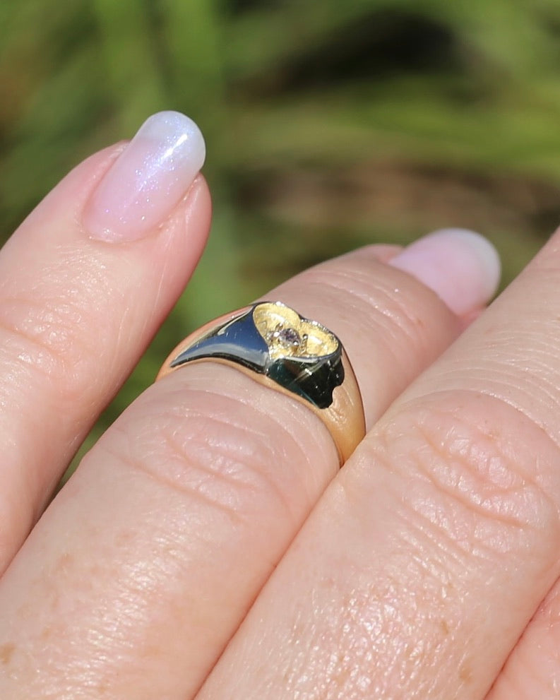 ON HOLD 1979 London Made Old Cut Diamond Heart Signet Ring, 9ct Yellow Gold, size J1/2 or 5, 2.48g