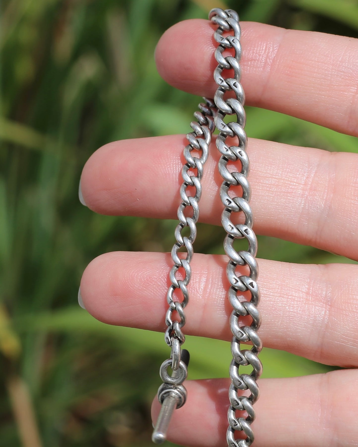Single Graduated British Made Curb Watch Chain with T-bar and Single Albert Clasp, 19.1g, 26.5cm or 10.5 inches