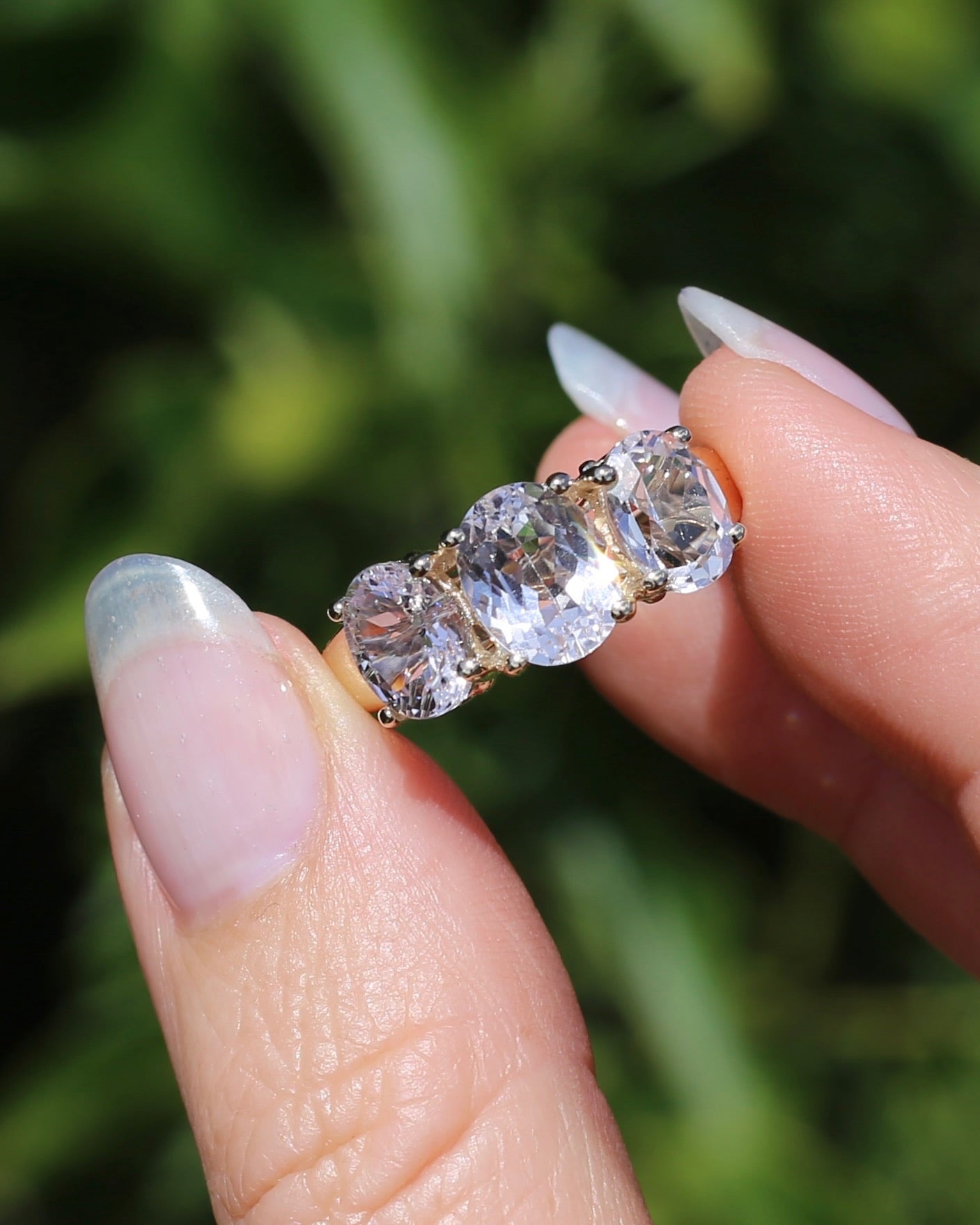 Oval Trilogy Rock Crystal Ring, 9ct Yellow Gold, size Q1/2 or 8.5, 5.59g