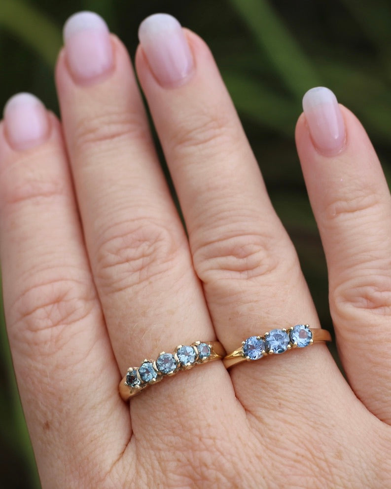 1.5ct Pale Cornflower Blue Parti Trilogy, Claw Set 9ct Yellow Gold, size Q or 8.25, 2.17g
