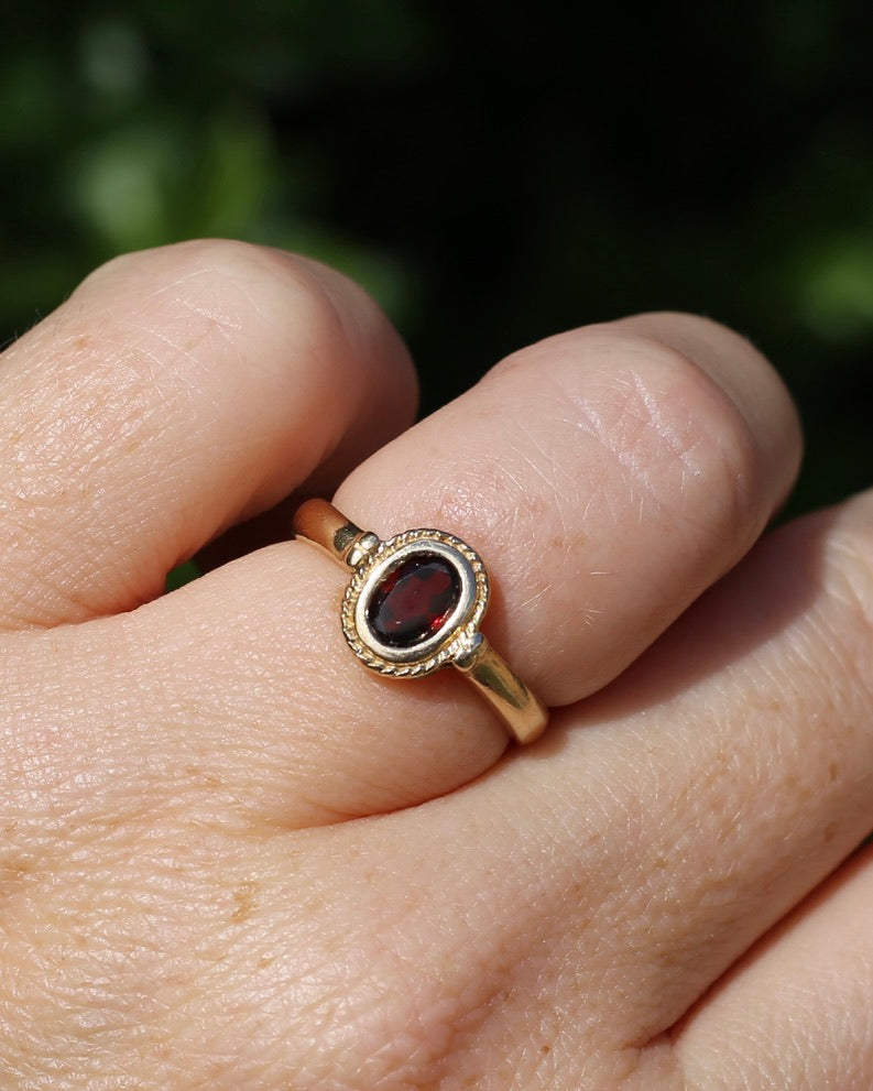 Bezel Set Garnet, 9ct Yellow Gold, size N or just over 6.5, 2.20g