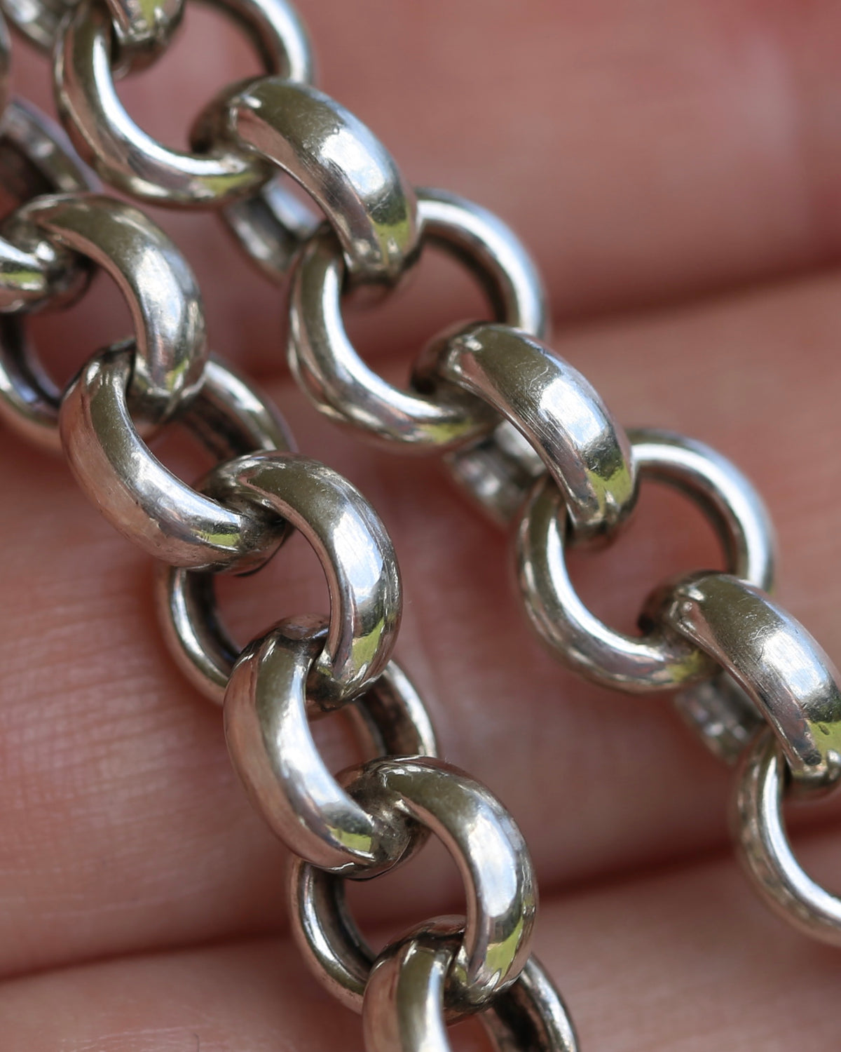 Fabulous Italian Made Semi Hollow Silver Cable Chain with Large Bolt Clasp, 40.4g, 45.75cm or 18 inches