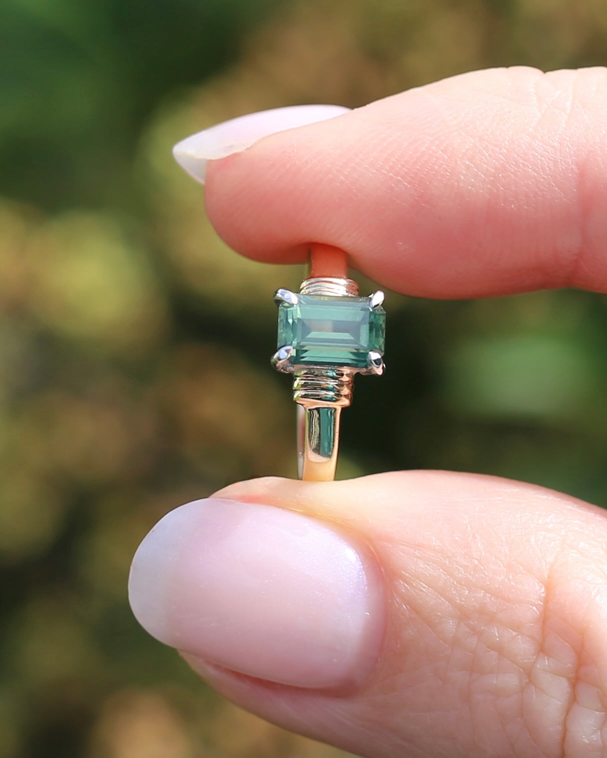 1.3ct Natural Green Emerald Cut Sapphire, 9ct White and Yellow Gold, size K1/2 or 5.5, 2.0g