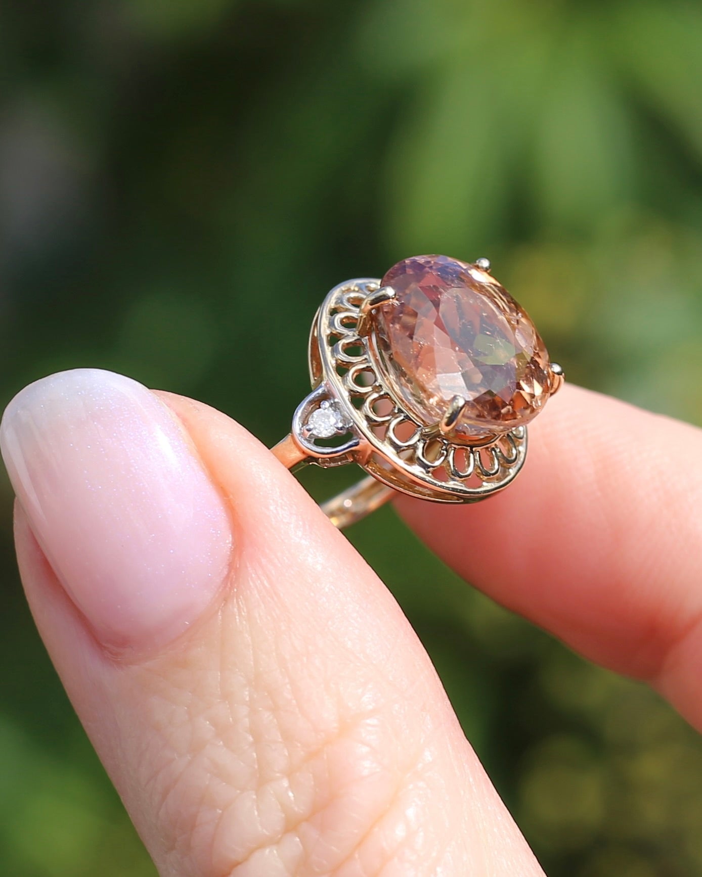 Oval Peach Tourmaline Ring, 9ct Yellow Gold, size N or 6.75, 3.95g, with valuation