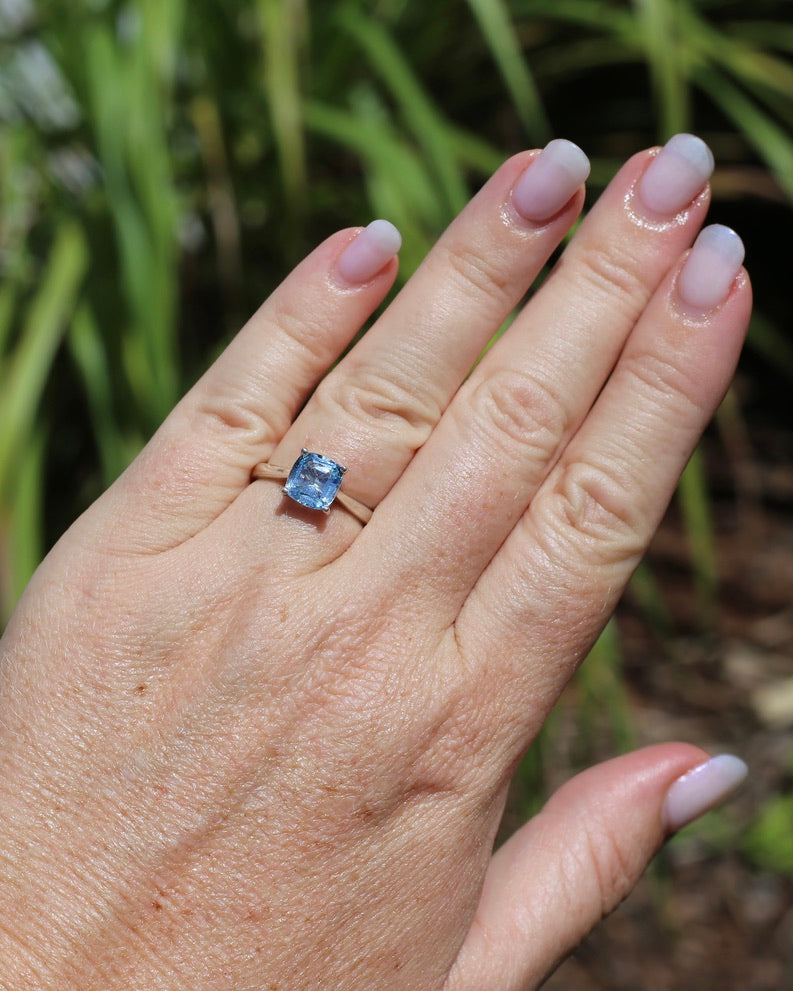 2.35ct Cushion Cut Blue Topaz Ring, Sterling Silver, size O1/2 or 7.25, 2.35g