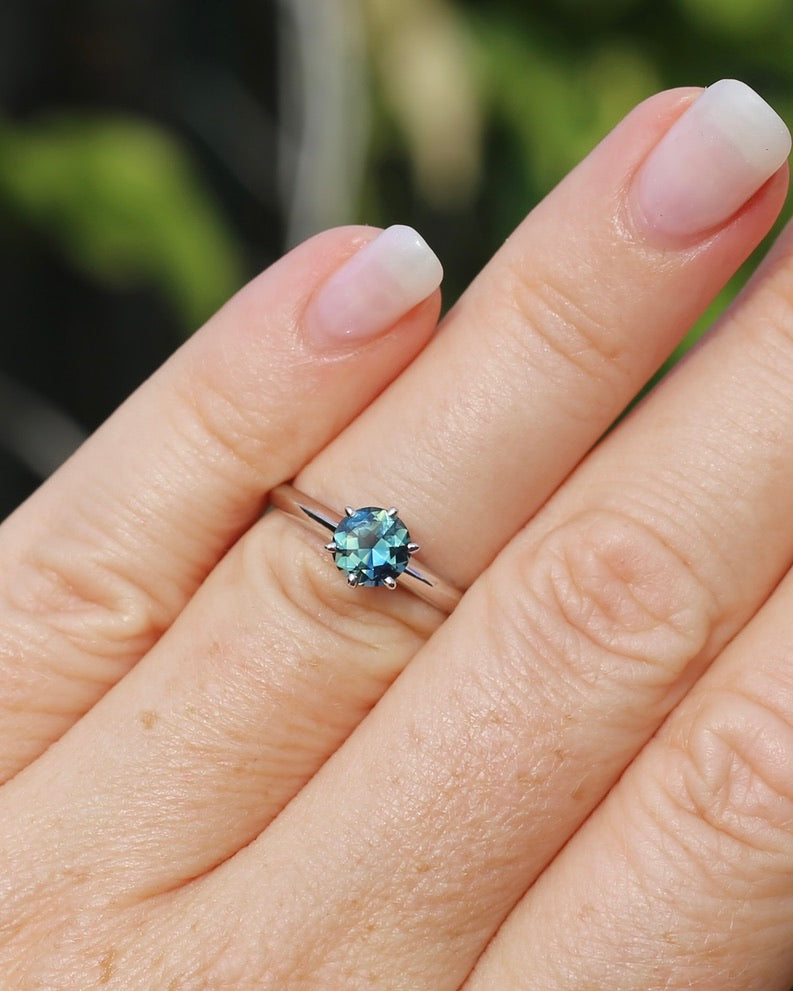 1.19ct Parti Sapphire Solitaire, 6 claw 14ct White Gold, size L1/2 or 6, 2.26g, with valuation