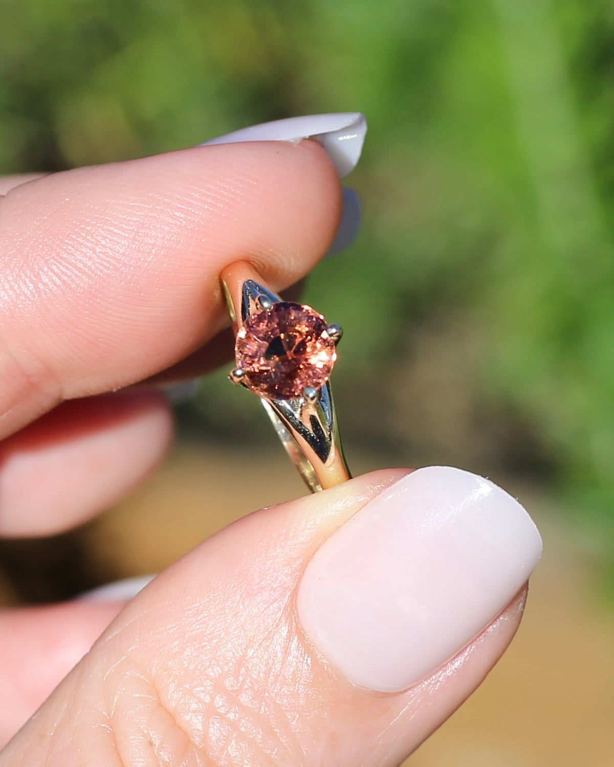 1.4ct Natural Peachy Orange Tourmaline Ring, 9ct Yellow Gold, size N1/2 or 7, 1.51g