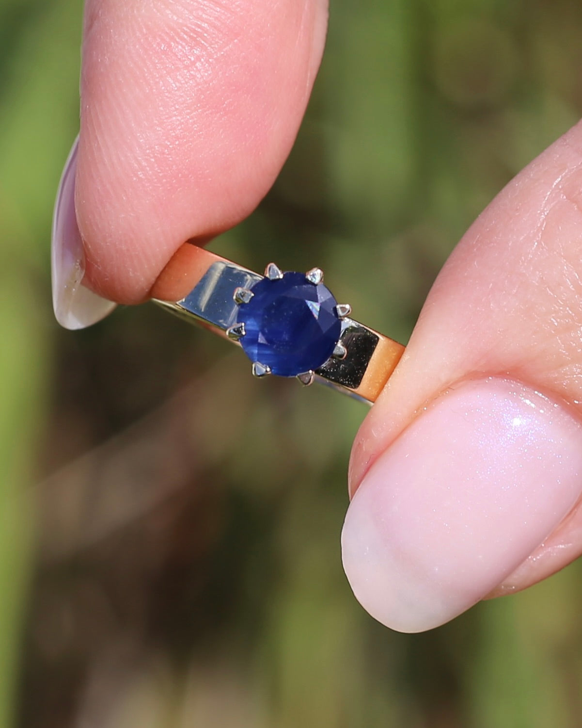 ON HOLD Multi Claw Set Vintage Blue Sapphire Ring with Silk Inclusions, 9ct Yellow Gold, size L1/2 or 6, 2.49g