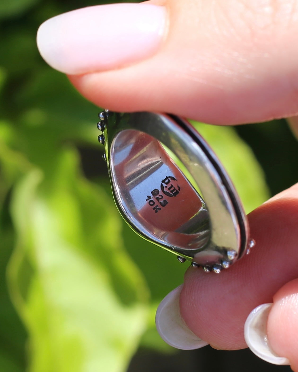 Amazing Chunky Silver and Gold Mized Metal Natural Star Sapphire Ring, size Q or 8 (fits more like a P1/2), 16.13g