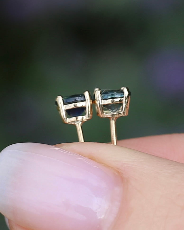1.2ct Parti Sapphire Studs, 9ct Yellow Gold, 0.76g