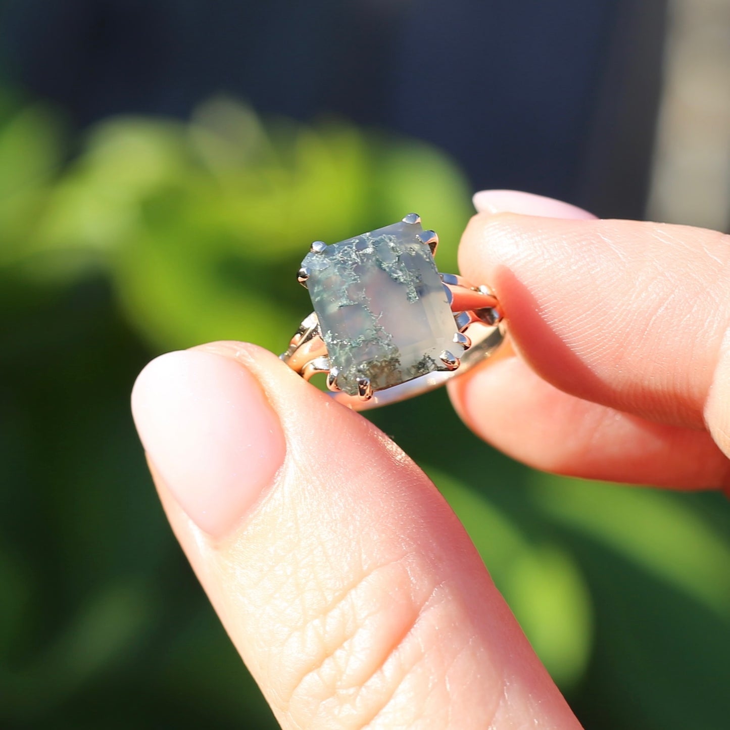 4.95ct Emerald Cut Moss Agate Ring with Fabulous Double Claws, 9ct Older Rosey Gold, size N1/2 or 6.75