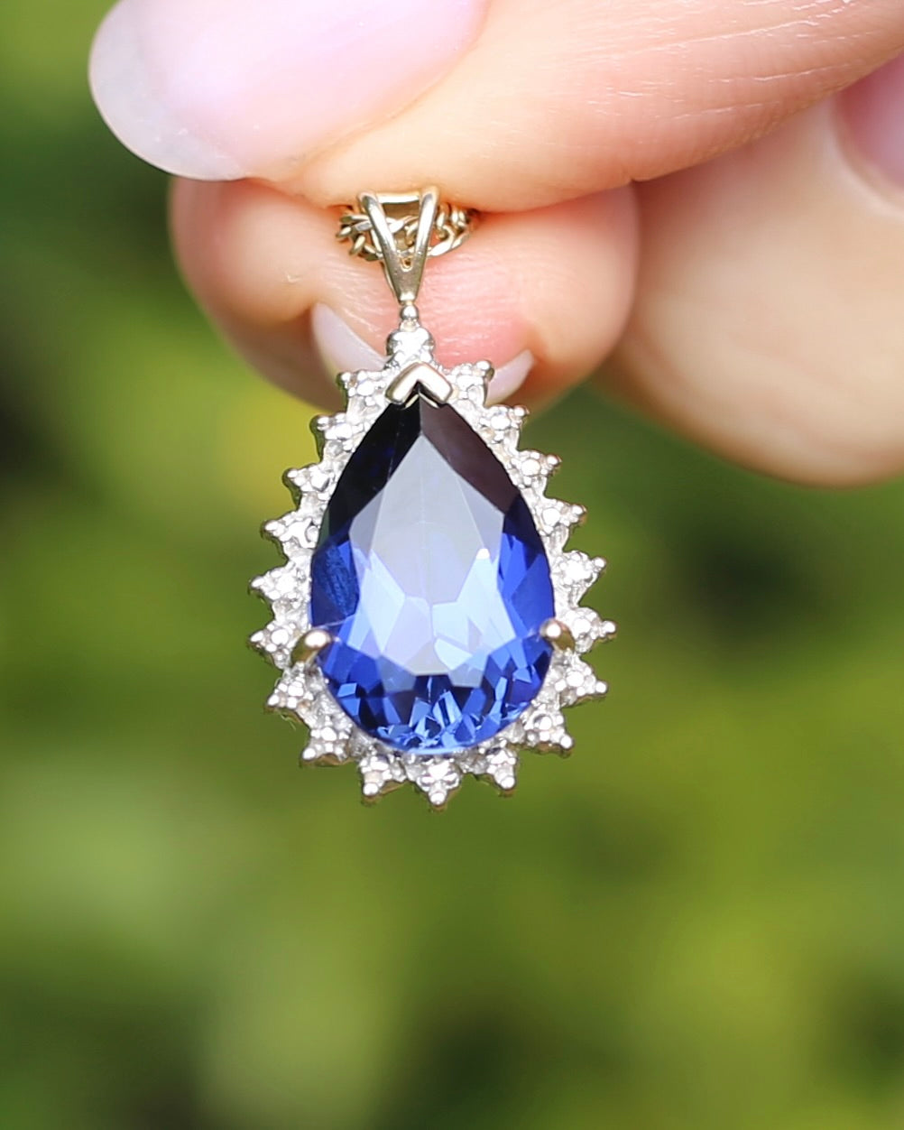 5ct Lab Grown Sapphire and Illusion Set Pendant with 2 Diamonds, 9ct Yellow Gold (some Rhoidum Plating), 2.47g