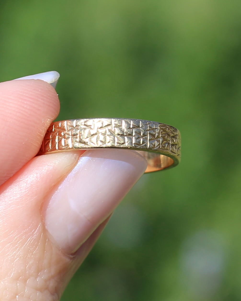 1981 London Made Textured 4mm Wedder, 9ct Yellow Gold, size 7 or just over N1/2, 2.25g
