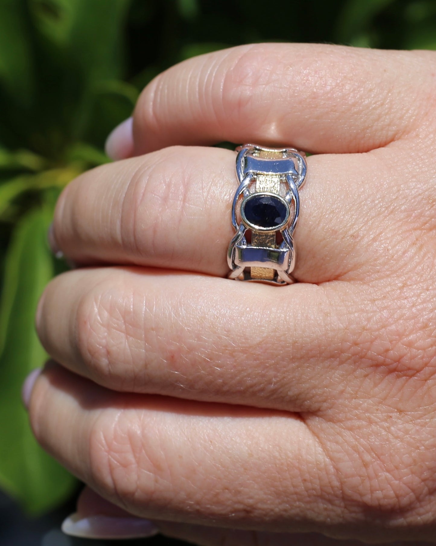 Mixed Metal Bezel Set Natural Sapphire Chunky Textured Ring in 9ct Yellow Gold and Sterling Silver, size R ot 8.5 (fits like P1/2 or 8), 8.77g