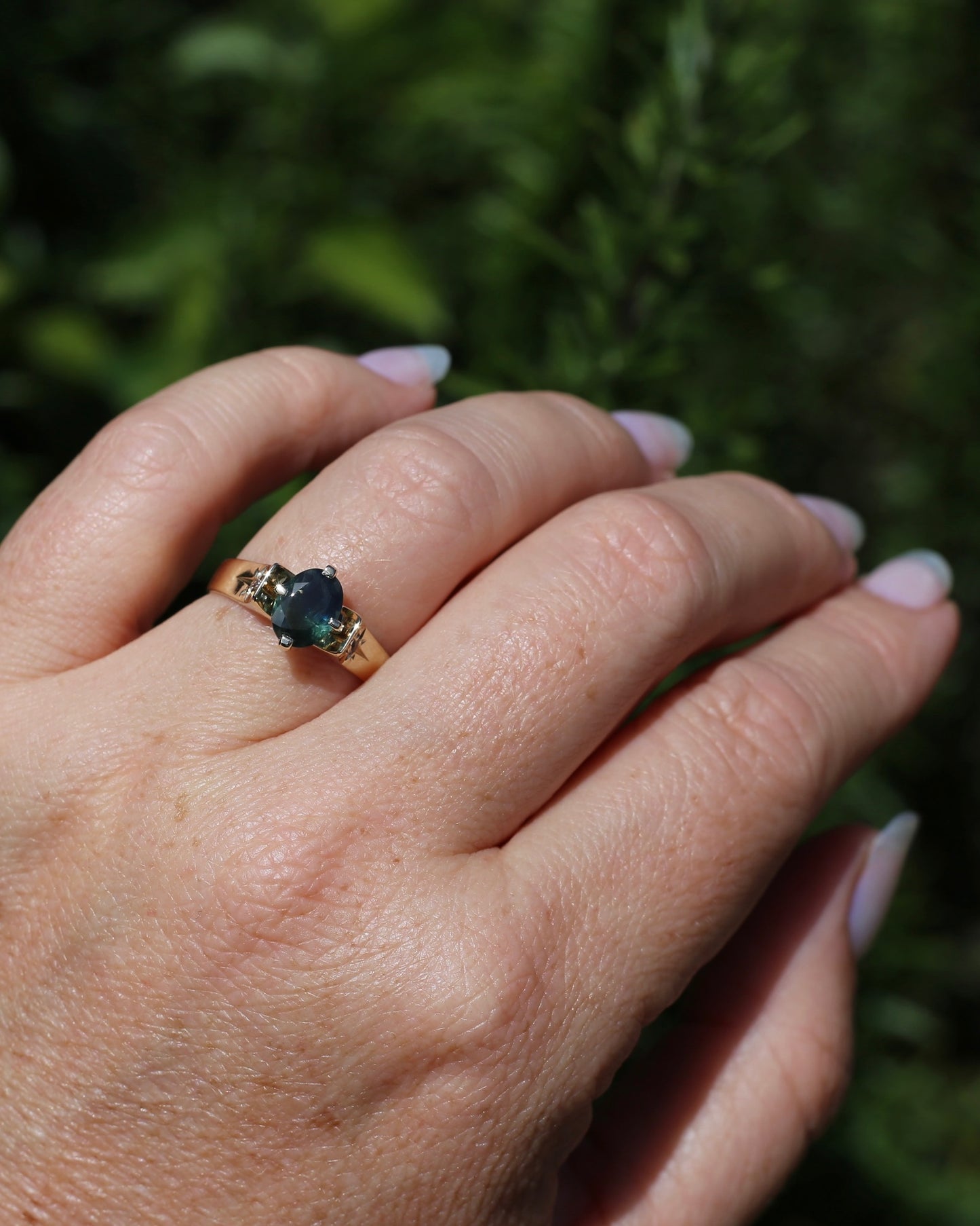 Circa 1970s 1.2ct Oval Australian Parti Sapphire Ring with Star Set Diamond Side Stones, 9ct Yellow Gold, size R1/2 or 8.75, 3.28g