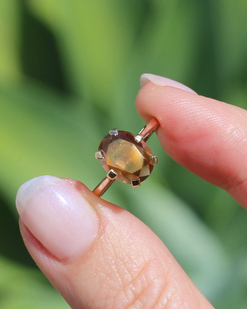 ON HOLD 3.95ct Fancy Cut Tanzanian Umba Sapphire in Vintage 9ct Yellow Gold, size L or 5.75, 2.80g