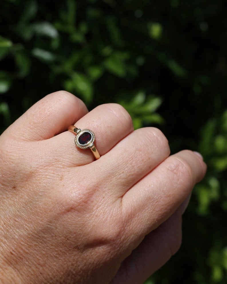 Bezel Set Garnet, 9ct Yellow Gold, size N or just over 6.5, 2.20g