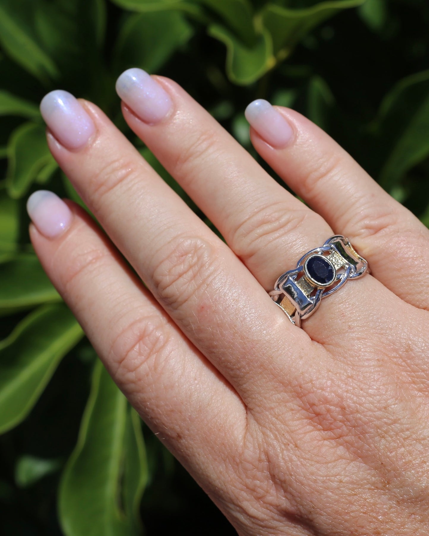 Mixed Metal Bezel Set Natural Sapphire Chunky Textured Ring in 9ct Yellow Gold and Sterling Silver, size R ot 8.5 (fits like P1/2 or 8), 8.77g