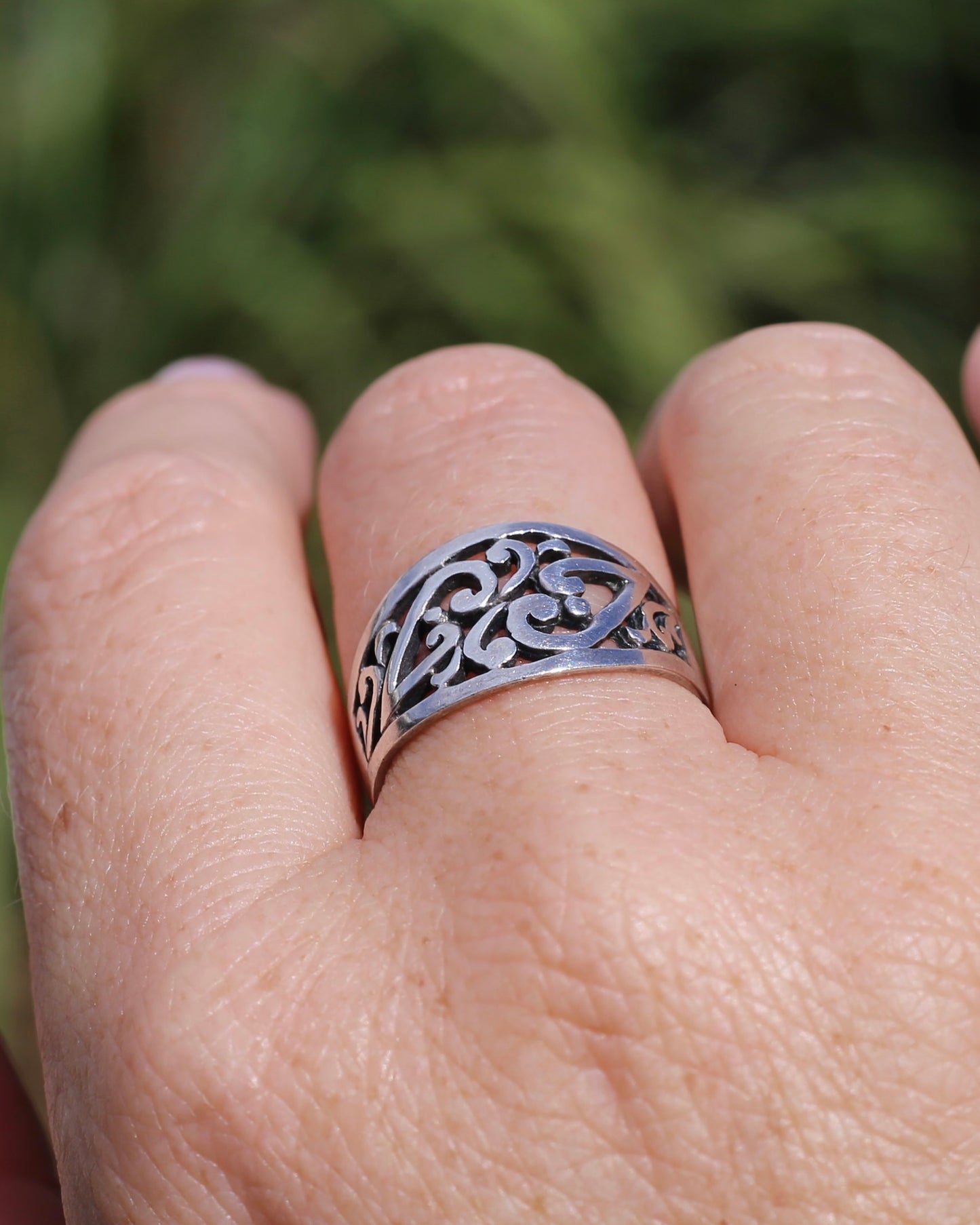 Hand Carved Flat Swirl J Ring, Sterling Silver, size R or 8.5 - fits more like a Q1/2 due to width, 3.78g