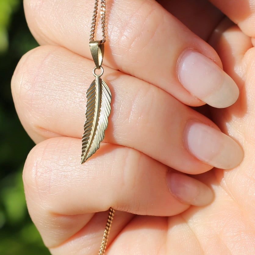 Delicate Gold Feather Pendant, 9ct Yellow Gold, 0.26g