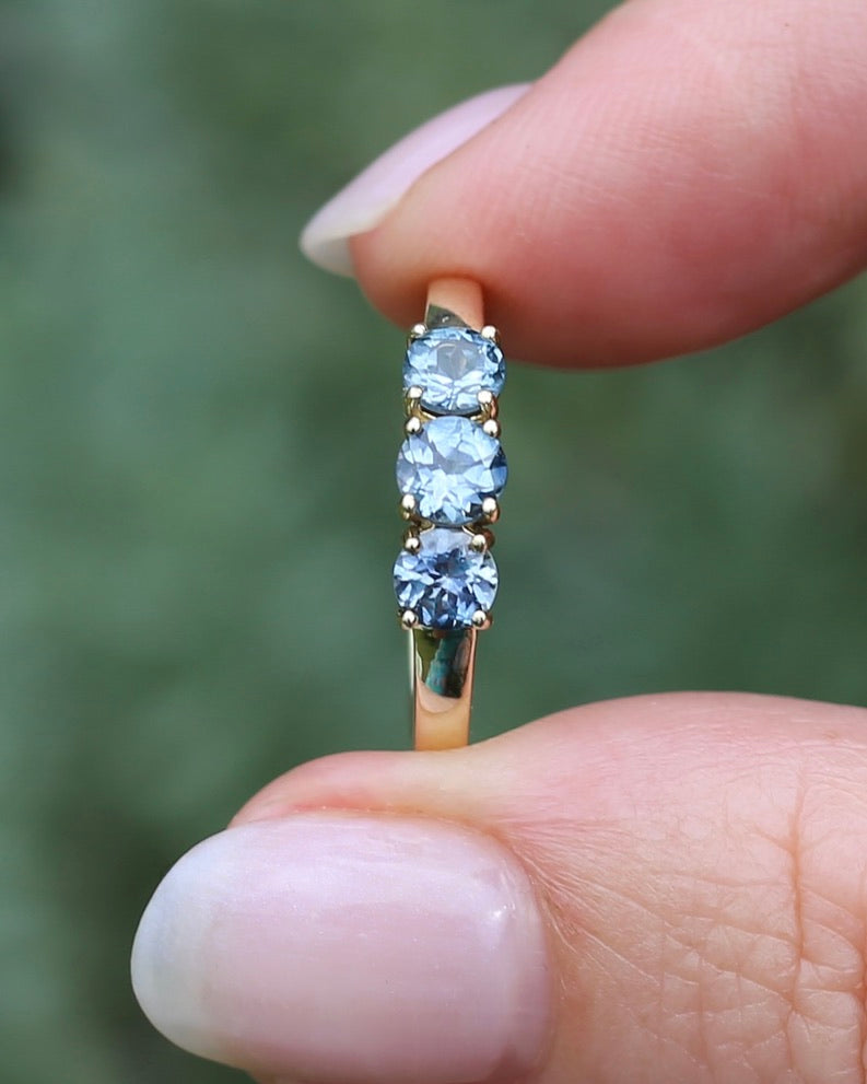 1.5ct Pale Cornflower Blue Parti Trilogy, Claw Set 9ct Yellow Gold, size Q or 8.25, 2.17g