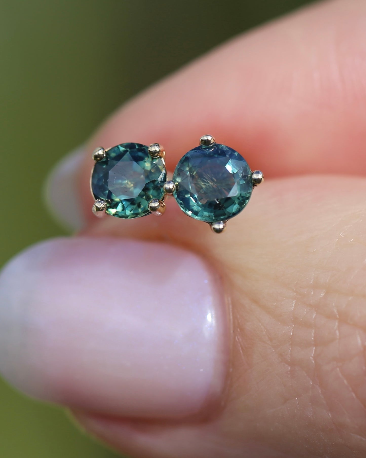 1.3ct Parti Sapphire Studs, 9ct Yellow Gold, 0.83g