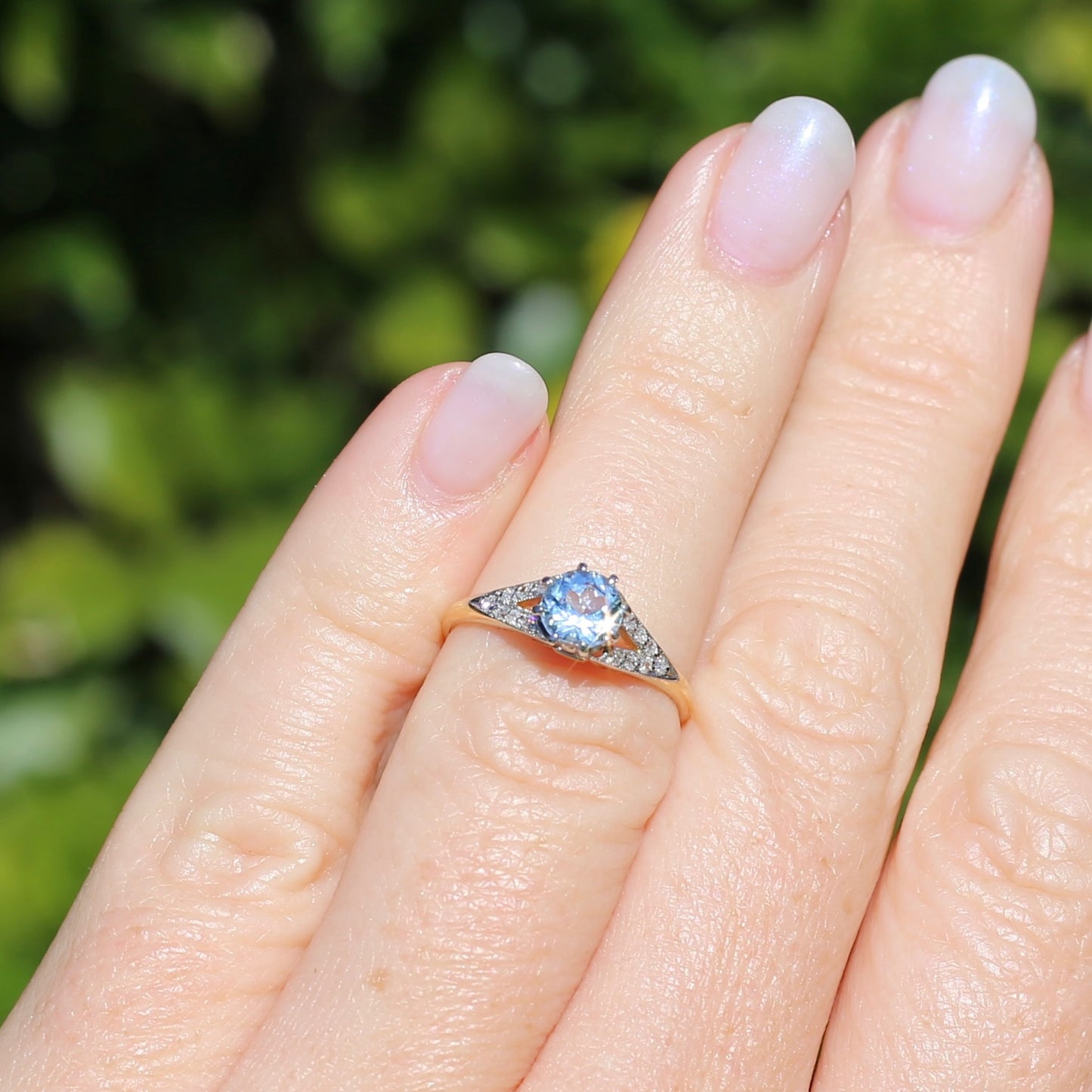 Pristine Early Australian 1930s Dunklings Blue Zircon & Diamond RIng, size L or just over 5.5