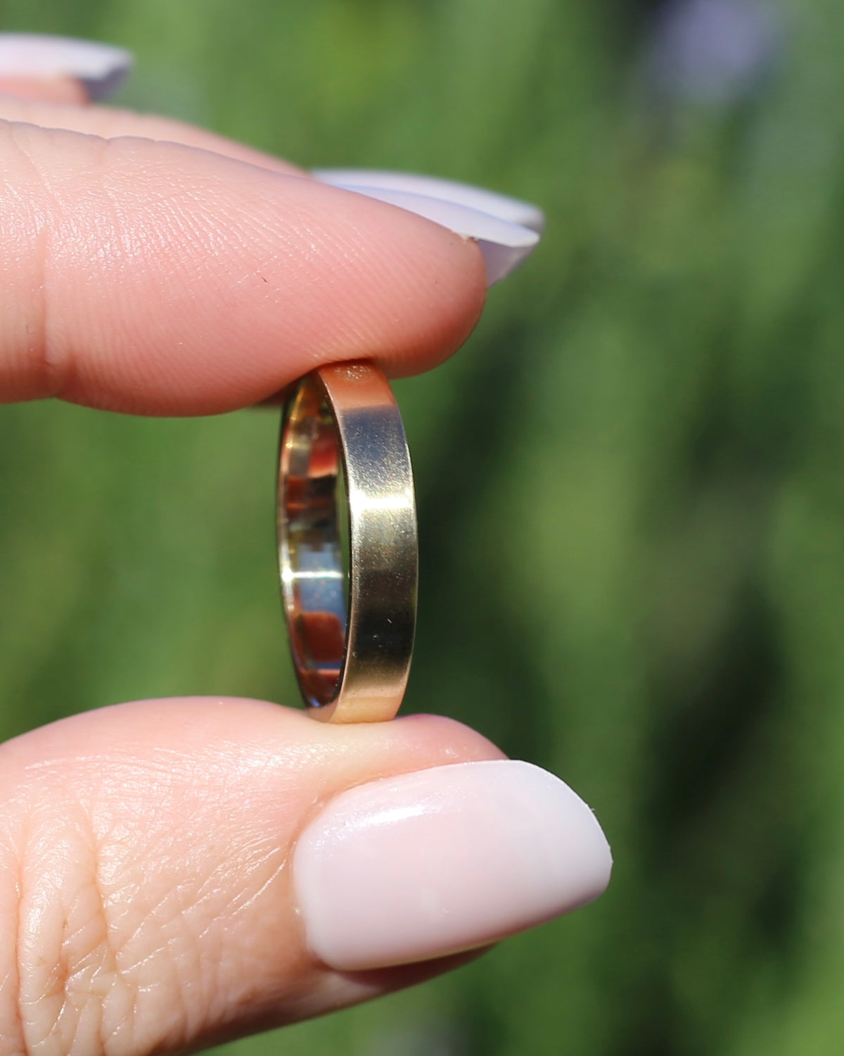 3.6mm Flat 9ct Wedder, 9ct Yellow Gold, size Q or just over 8, 3.63g