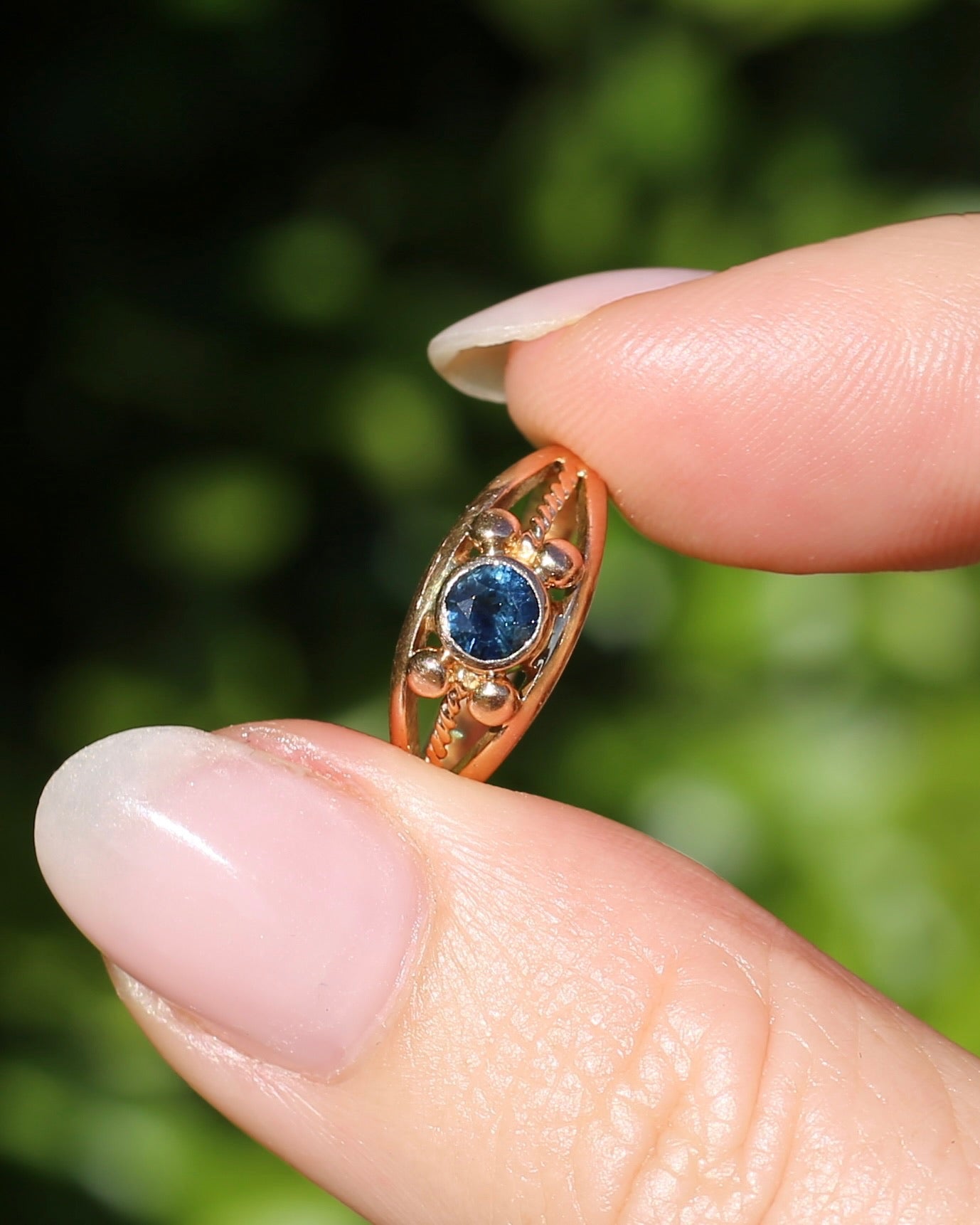 Bezel Set Blue Sapphire in Rose Gold Ring, 9ct Rose Gold, size K or 5.5, 2.30g