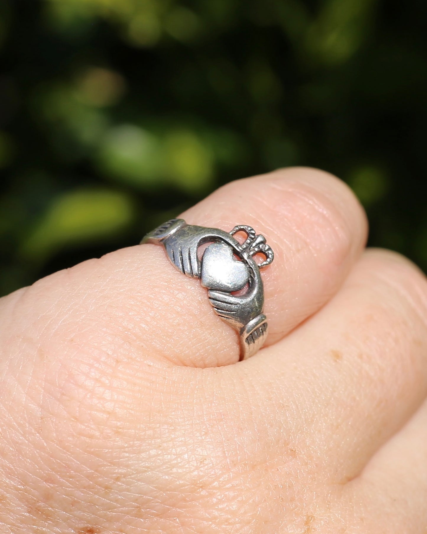 Irish Silver Claddagh Ring, 2.0g, size L or 5.75
