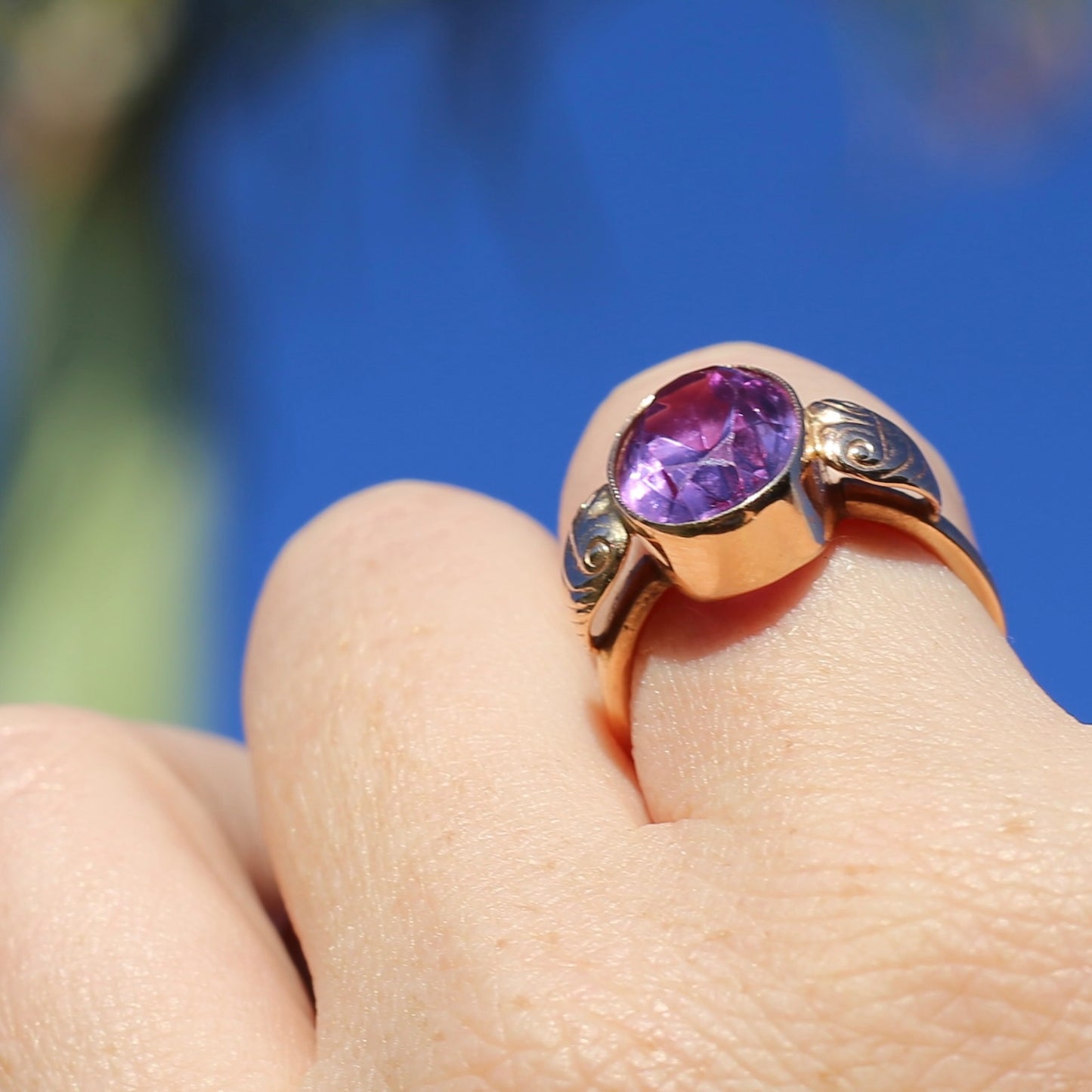 7ct Colour Change Sapphire Russian Cocktail Ring 1960s-1970s, 14ct Rose Gold, size Q or 8.25