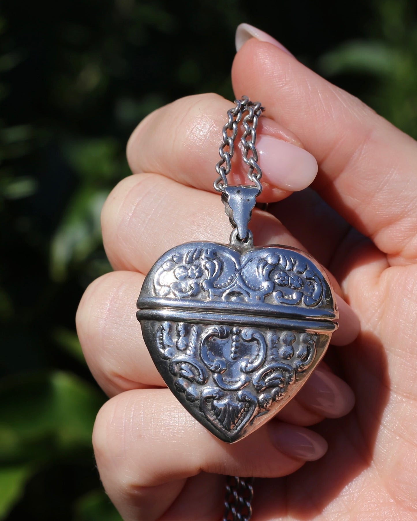 Vintage Heart Shaped Repousse Sterling Silver Vinaigrette Pendant, 12.0g