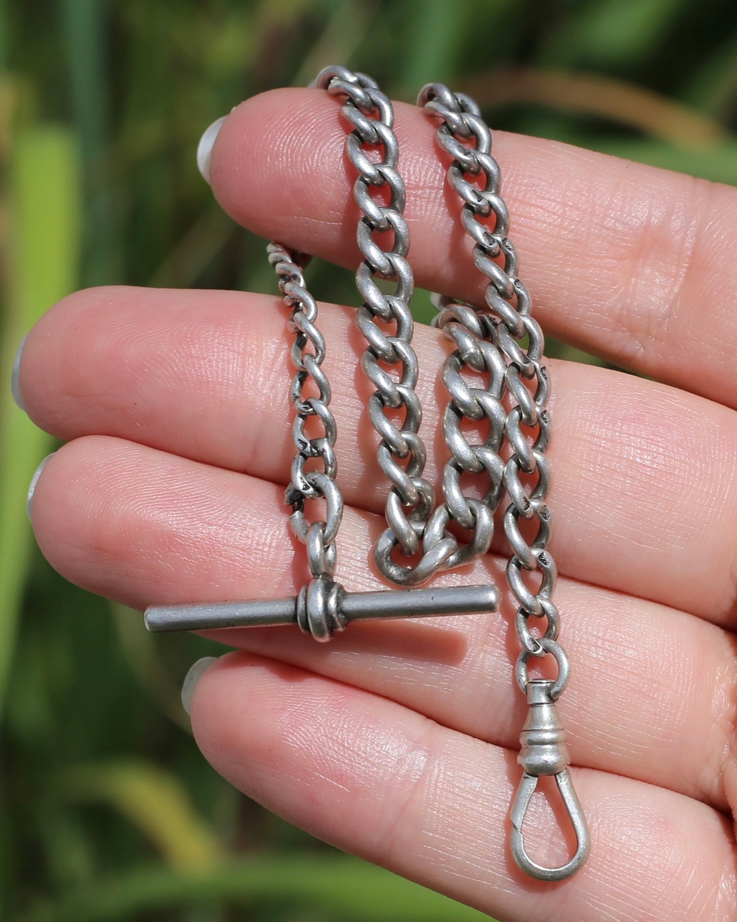 Single Graduated British Made Curb Watch Chain with T-bar and Single Albert Clasp, 19.1g, 26.5cm or 10.5 inches